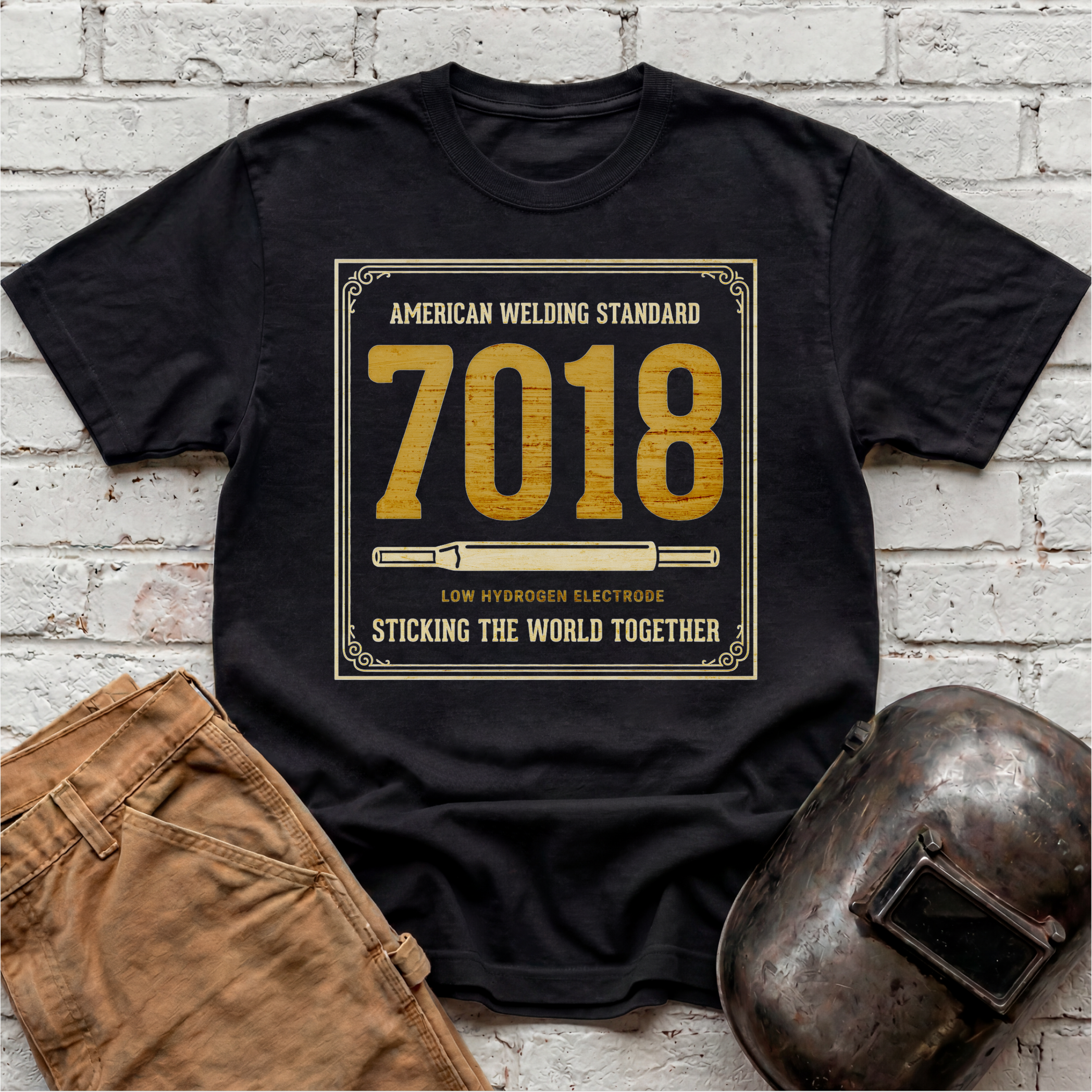 Sticking world with 7018 T-shirt