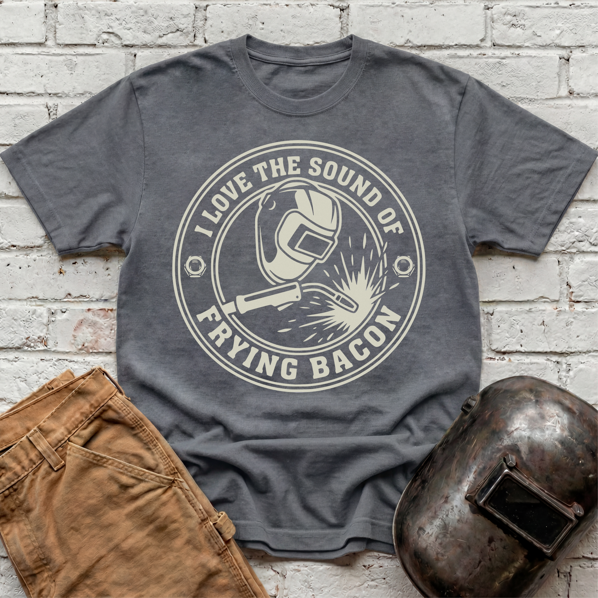 FRYING BACON badge T-shirt