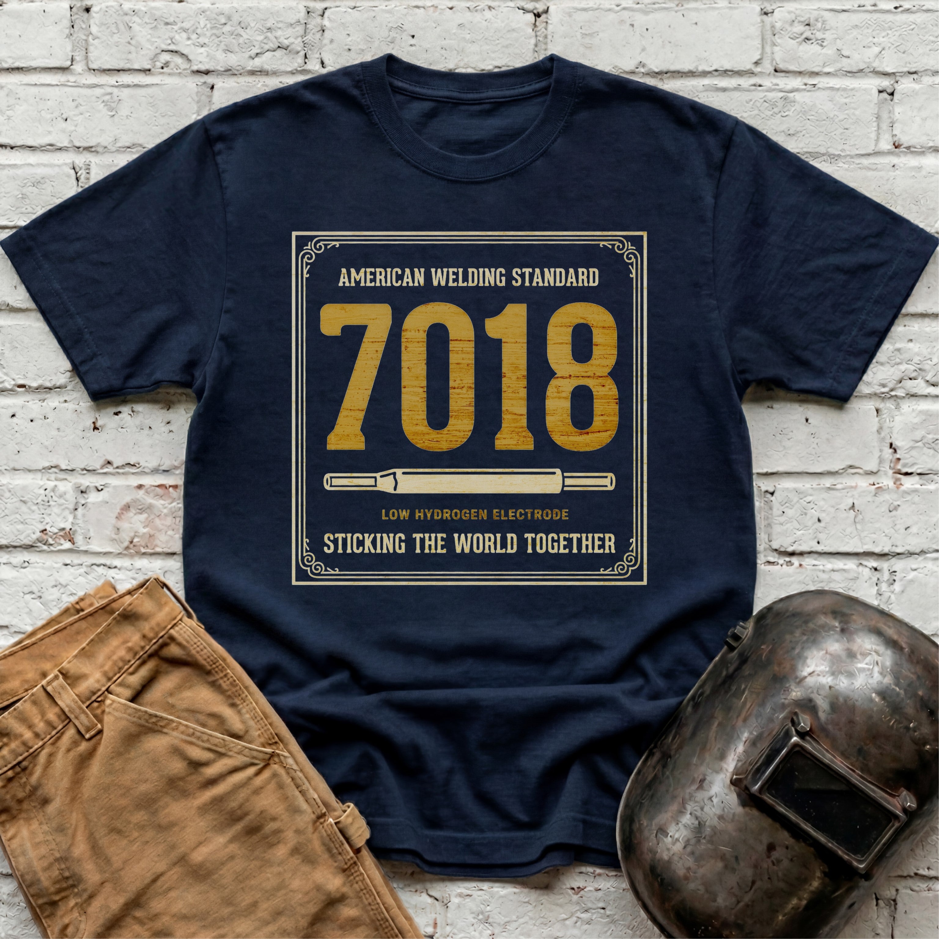Sticking world with 7018 T-shirt