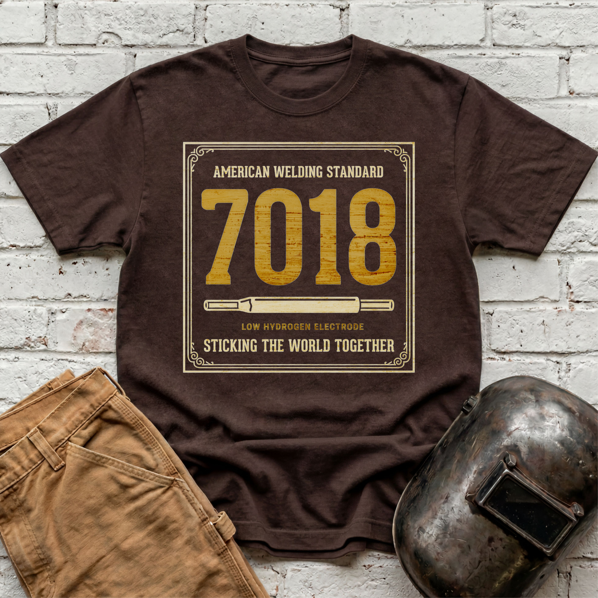 Sticking world with 7018 T-shirt